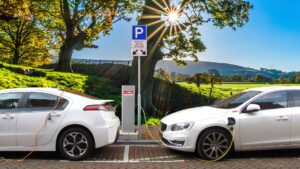Zwei von fünf neu zugelassenen Autos in Österreich werden bis 2035 elektrisch sein, zeigen neue Daten.