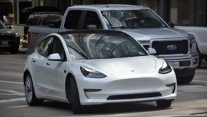 Tesla senkt die Listenpreise für seine Model-3- und Y-Fahrzeuge nun auch auf dem europäischen Markt.