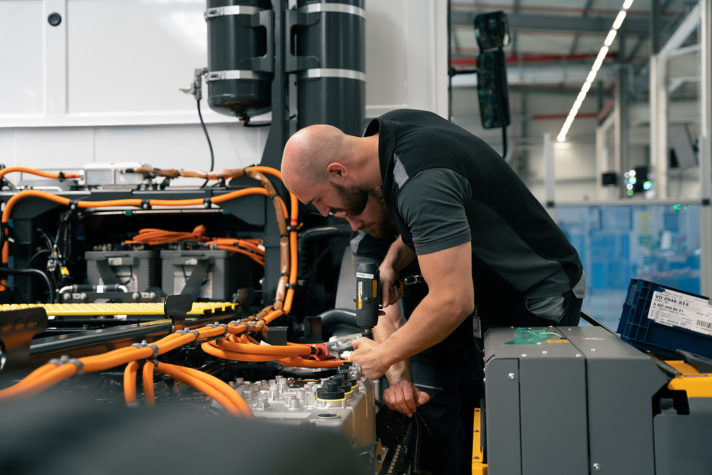 Die Mercedes-Benz Werke Wörth, Mannheim, Gaggenau und Kassel bereiten Serienfertigung des eActros 600 vor. (Bild: Daimler Trucks AG)